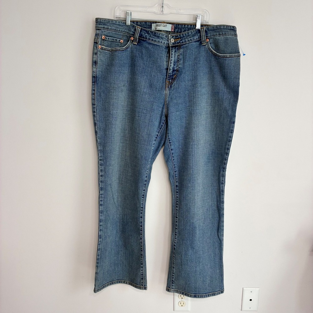 Levis 515 Boot Cut Jeans Medium Wash Blue Denim Stretch Plus Size 22M
